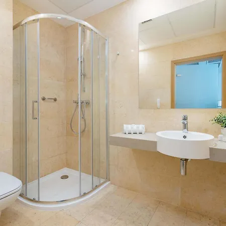 Unique With Air Conditioning Sauna And Swimming Pool By Renters شقة كولوبرزيغ