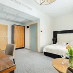 Unique With Air Conditioning Sauna And Swimming Pool By Renters Apartman *