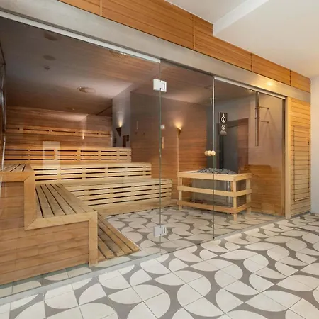 Apartment Unique With Air Conditioning Sauna And Swimming Pool By Renters *
