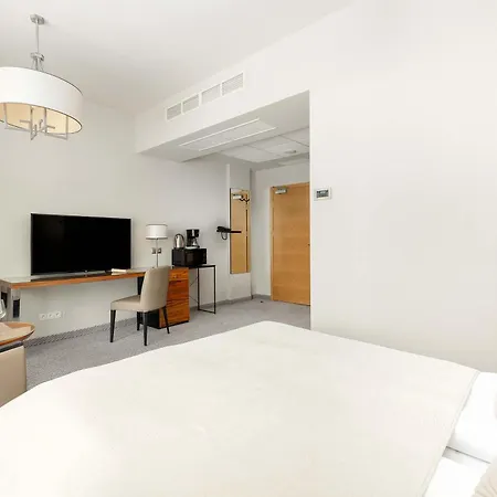 شقة Unique With Air Conditioning Sauna And Swimming Pool By Renters